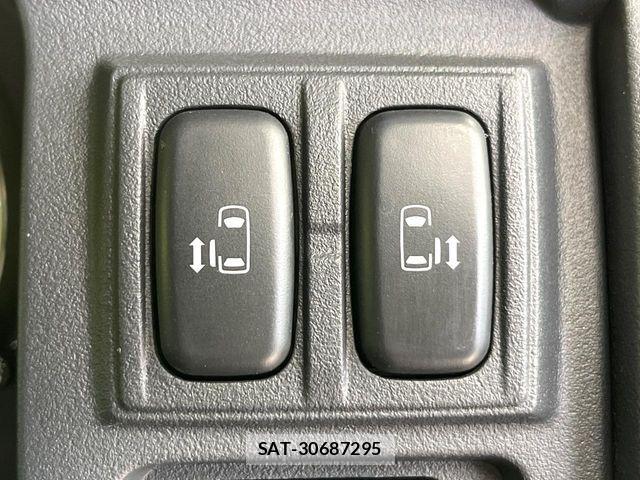 Mitsubishi DELICA 2017-10 7979053-5