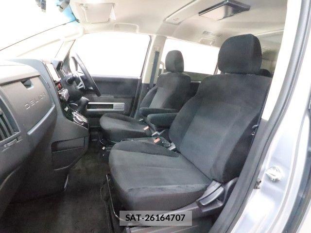 Mitsubishi DELICA 2016-04 7979047-6