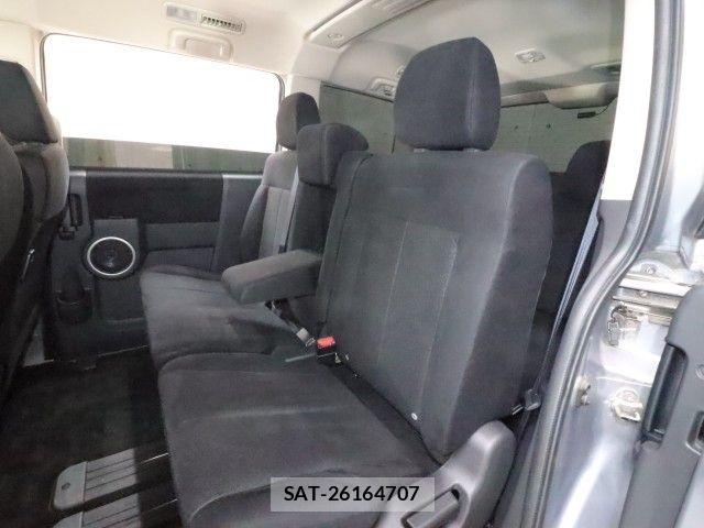 Mitsubishi DELICA 2016-04 7979047-7
