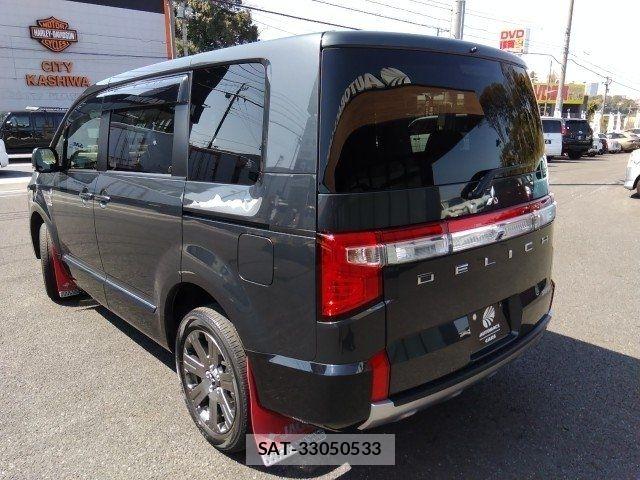 Mitsubishi DELICA 2022-09 7979039-17