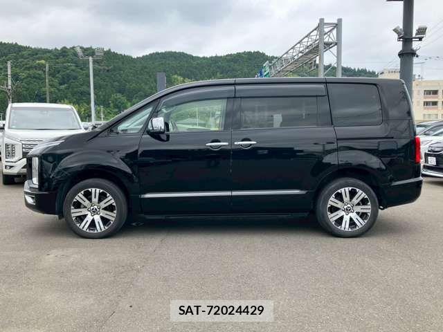 Mitsubishi DELICA 2021-06 7979046-17