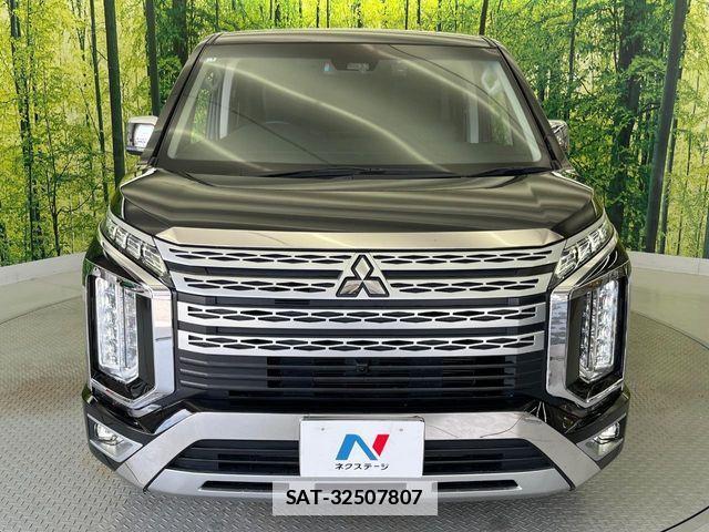 Mitsubishi DELICA 2022-05 7979038-15