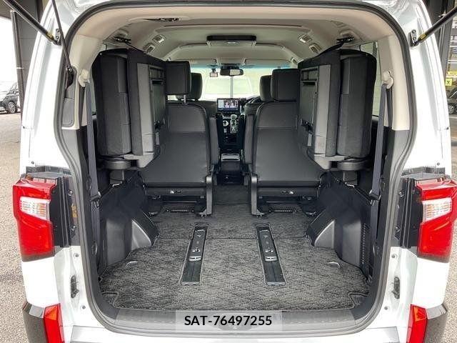 Mitsubishi DELICA 2024-03 8035272-11