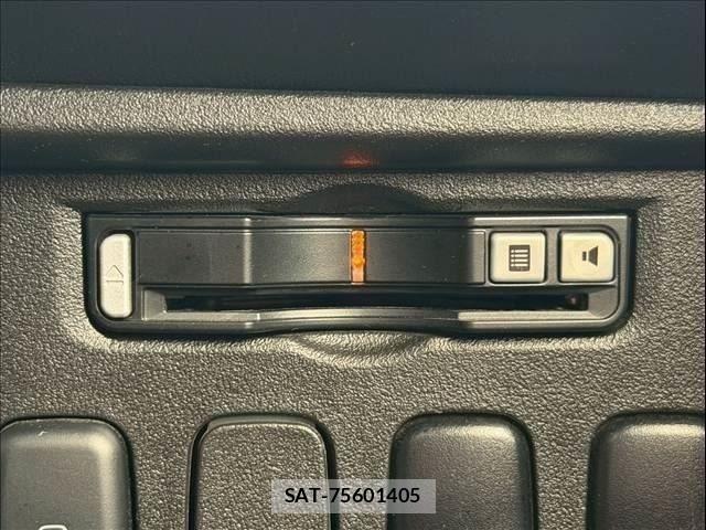 Mitsubishi DELICA 2018-06 8035277-25