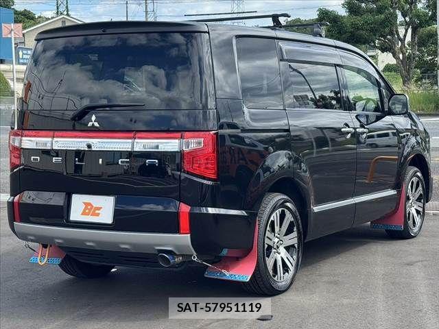 Mitsubishi DELICA 2022-10 8035273-12