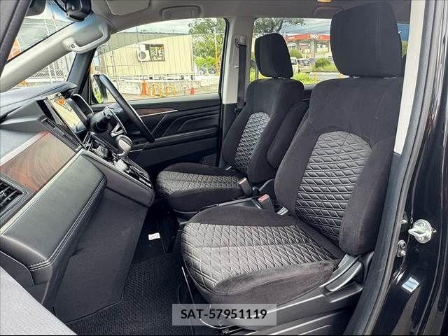 Mitsubishi DELICA 2022-10 8035273-16