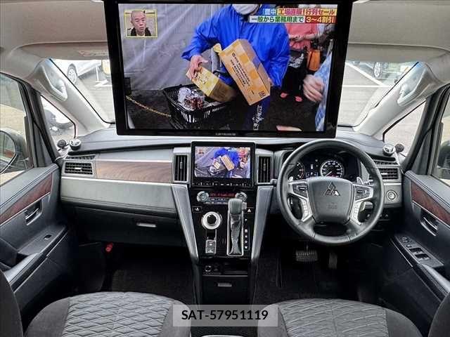Mitsubishi DELICA 2022-10 8035273-1