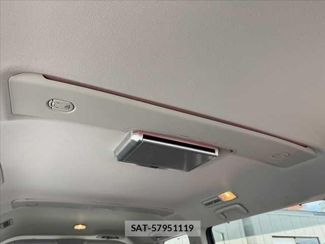 Mitsubishi DELICA 2022-10 8035273-27