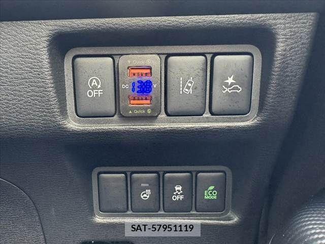 Mitsubishi DELICA 2022-10 8035273-28
