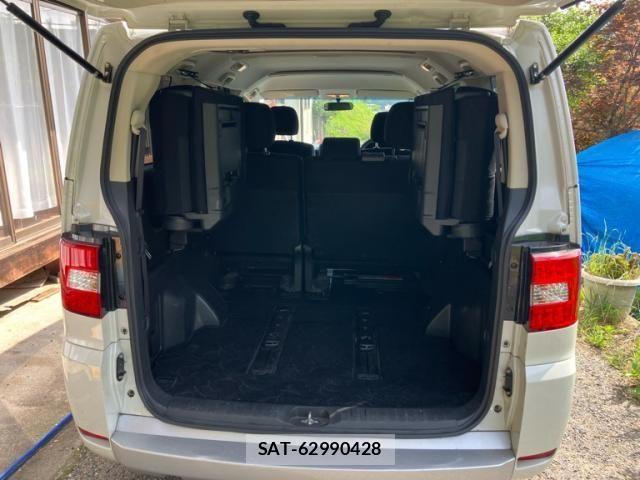 Mitsubishi DELICA 2017-03 8035280-9