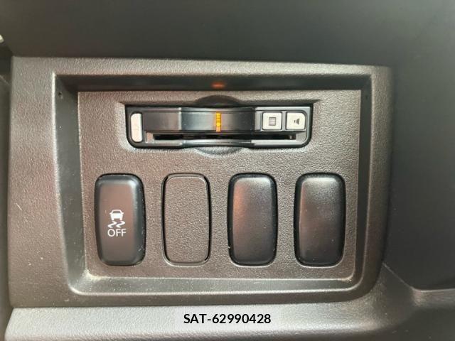 Mitsubishi DELICA 2017-03 8035280-17