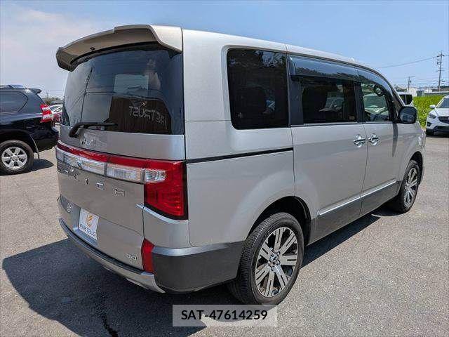 Mitsubishi DELICA 2019-07 8035276-17