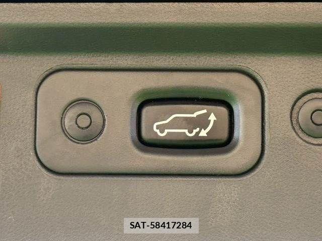 Mitsubishi DELICA 2014-02 8073585-11