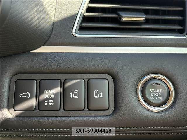 Mitsubishi DELICA 2019-09 8073581-12
