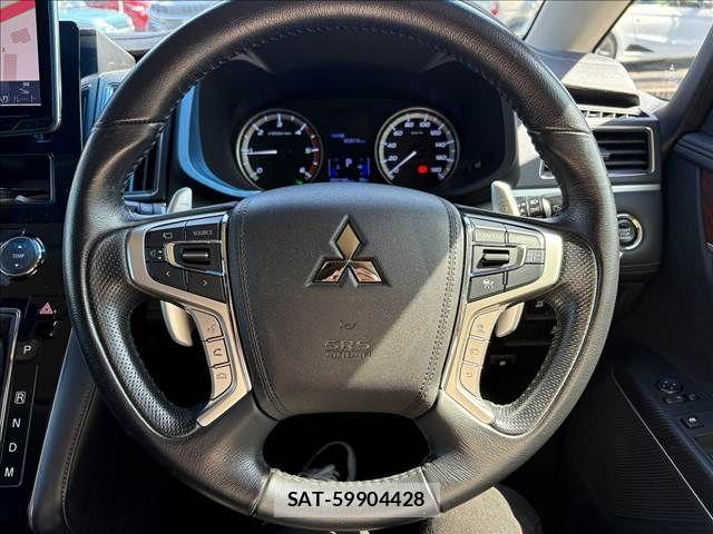Mitsubishi DELICA 2019-09 8073581-13