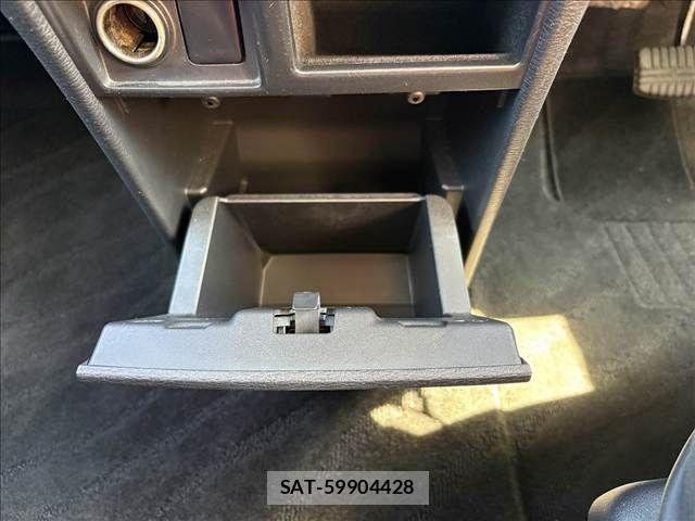 Mitsubishi DELICA 2019-09 8073581-15