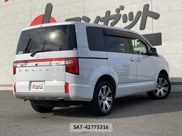 Mitsubishi DELICA 2024-11 8073579-1