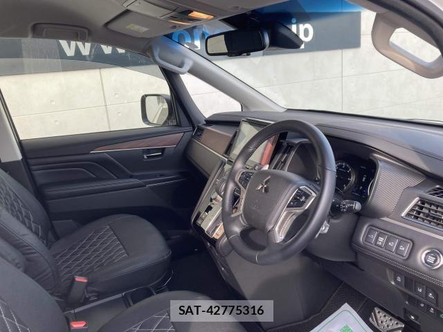 Mitsubishi DELICA 2024-11 8073579-21