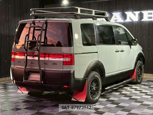 Mitsubishi DELICA 2013-01 8073584-13