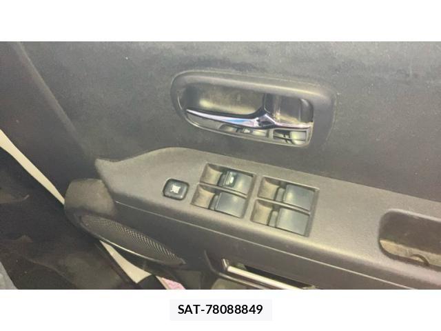 Mitsubishi DELICA 2013-01 8073586-12