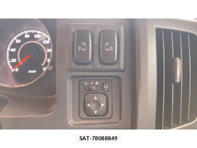 Mitsubishi DELICA 2013-01 8073586-16