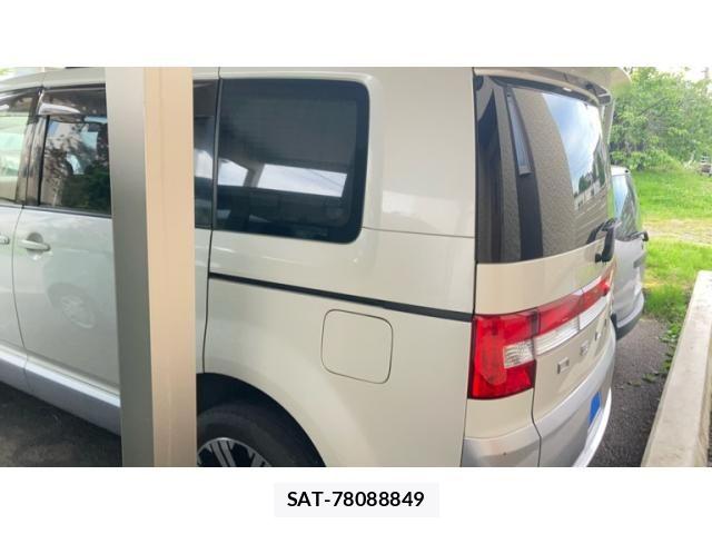 Mitsubishi DELICA 2013-01 8073586-4