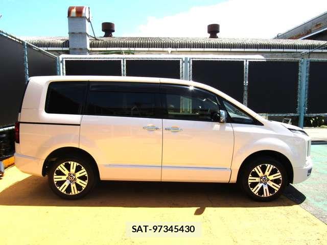 Mitsubishi DELICA 2021-08 8073580-5
