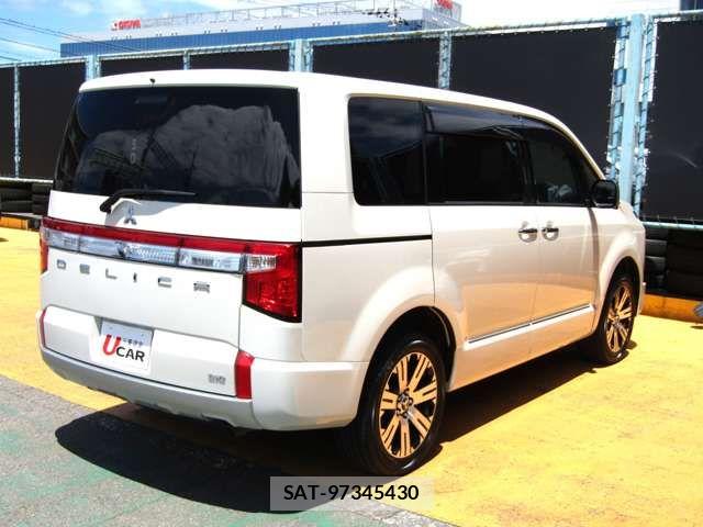 Mitsubishi DELICA 2021-08 8073580-8