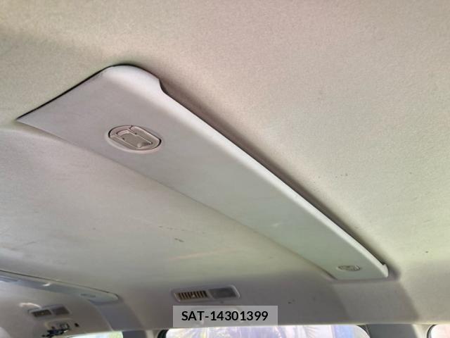 Mitsubishi DELICA 2012-06 8073587-16