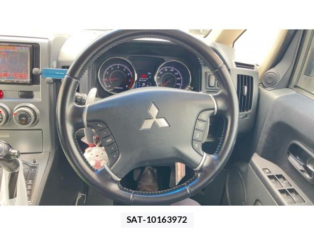 Mitsubishi DELICA 2011-08 8073588-11