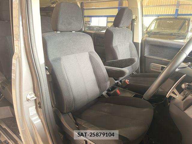 Mitsubishi DELICA 2013-02 8098905-10