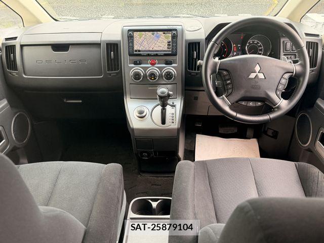 Mitsubishi DELICA 2013-02 8098905-1