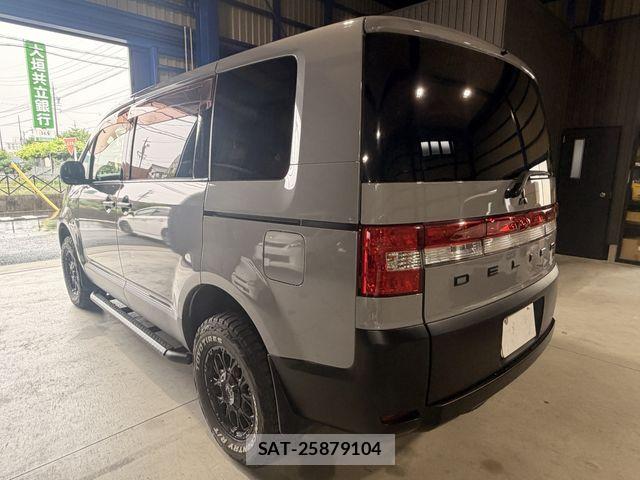 Mitsubishi DELICA 2013-02 8098905-2