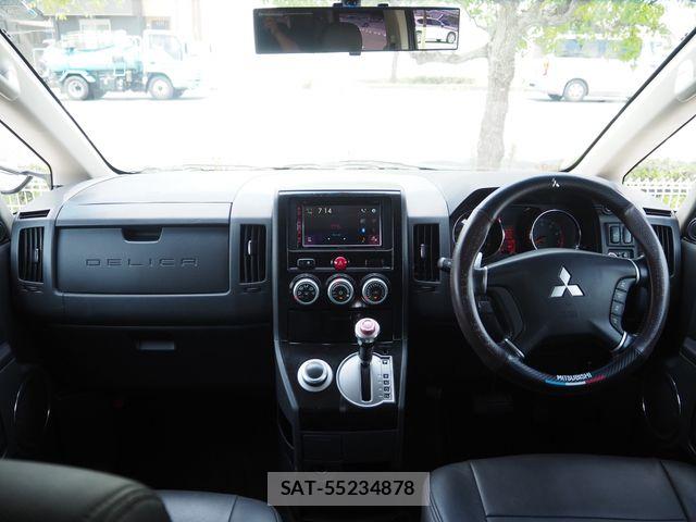 Mitsubishi DELICA 2009-10 8098912-13