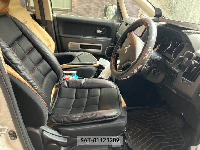 Mitsubishi DELICA 2013-10 8098914-12