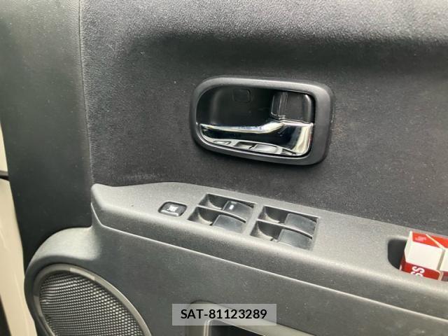 Mitsubishi DELICA 2013-10 8098914-15