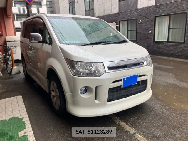 Mitsubishi DELICA 2013-10 8098914-1