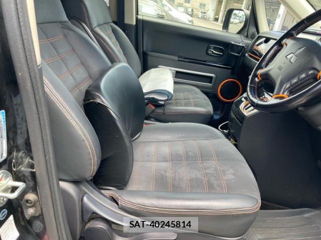 Mitsubishi DELICA 2017-11 8098909-10