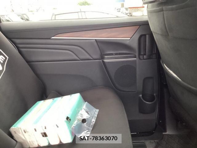 Mitsubishi DELICA 2022-11 8098887-12