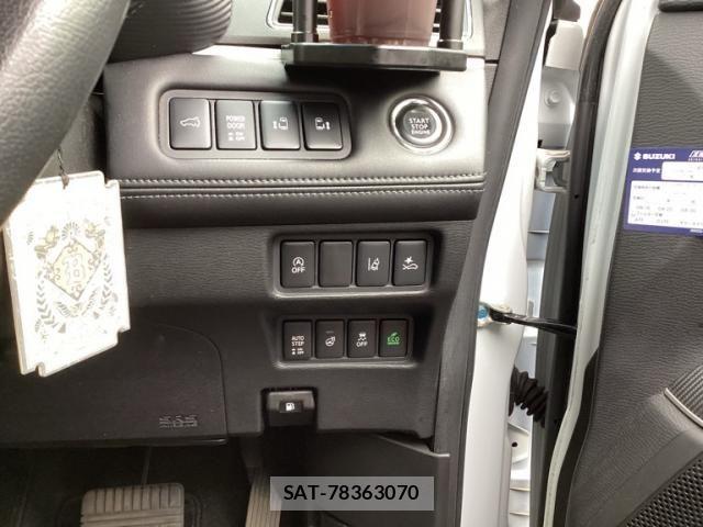 Mitsubishi DELICA 2022-11 8098887-17
