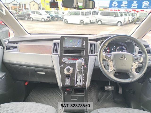 Mitsubishi DELICA 2021-08 8098896-9