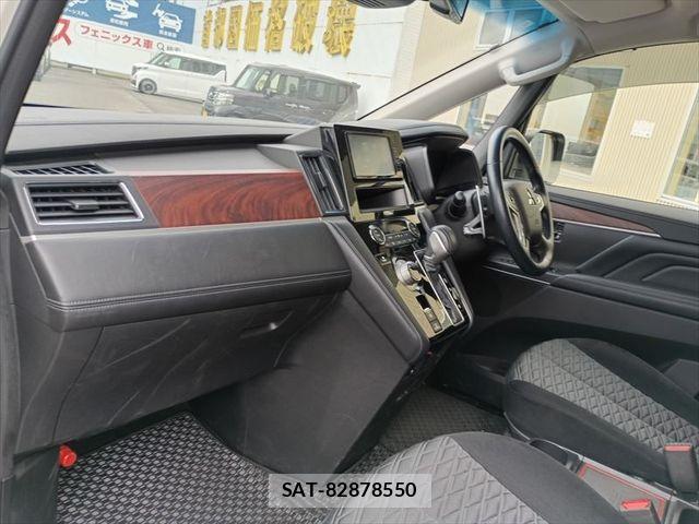 Mitsubishi DELICA 2021-08 8098896-11