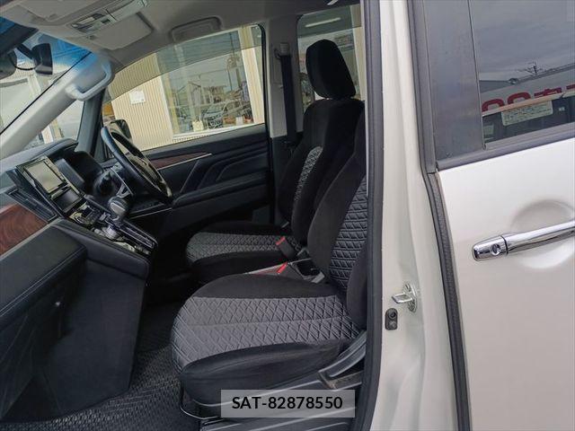 Mitsubishi DELICA 2021-08 8098896-12