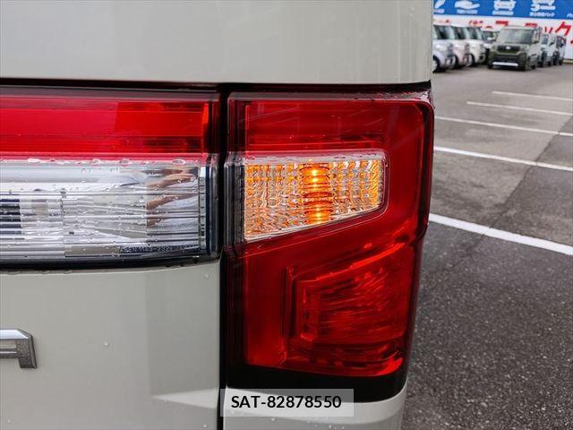 Mitsubishi DELICA 2021-08 8098896-6