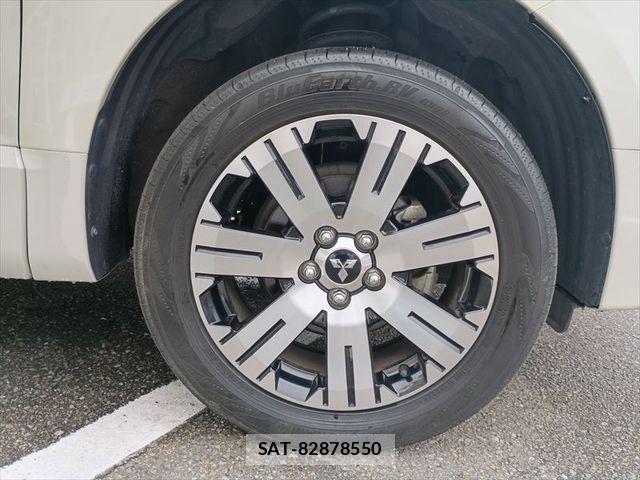 Mitsubishi DELICA 2021-08 8098896-7