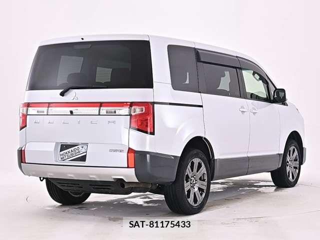 Mitsubishi DELICA 2023-02 8098881-18