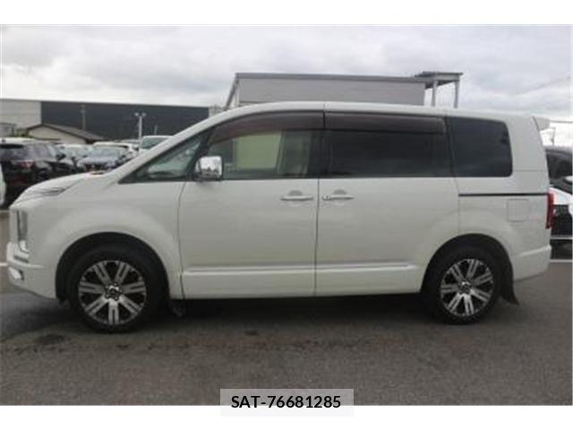 Mitsubishi DELICA 2019-03 8098901-18