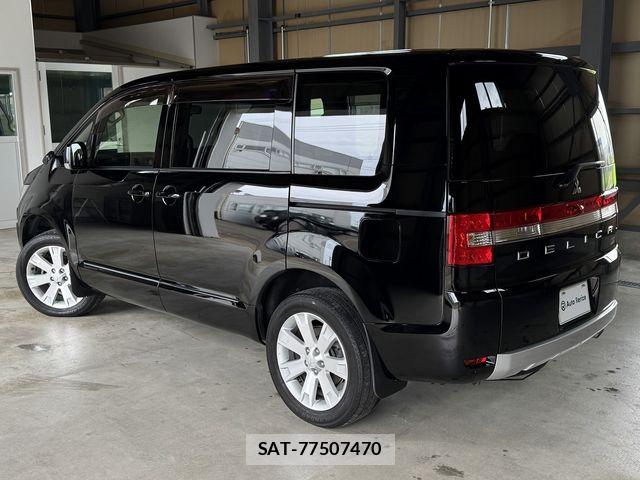 Mitsubishi DELICA 2013-01 8098908-4