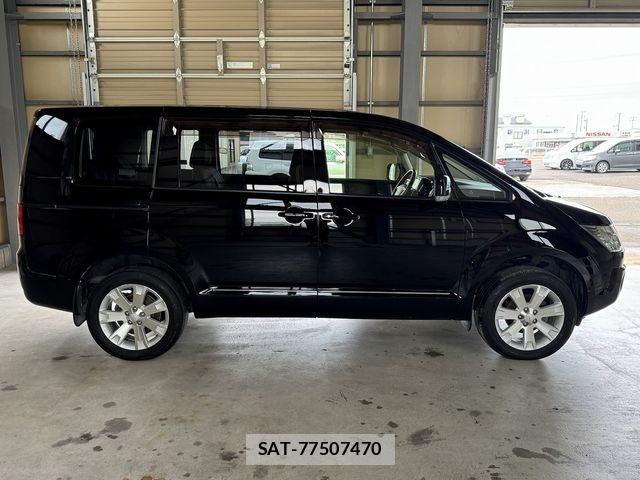 Mitsubishi DELICA 2013-01 8098908-6