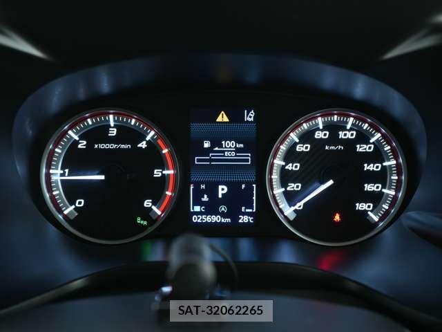 Mitsubishi DELICA 2022-03 8098884-14